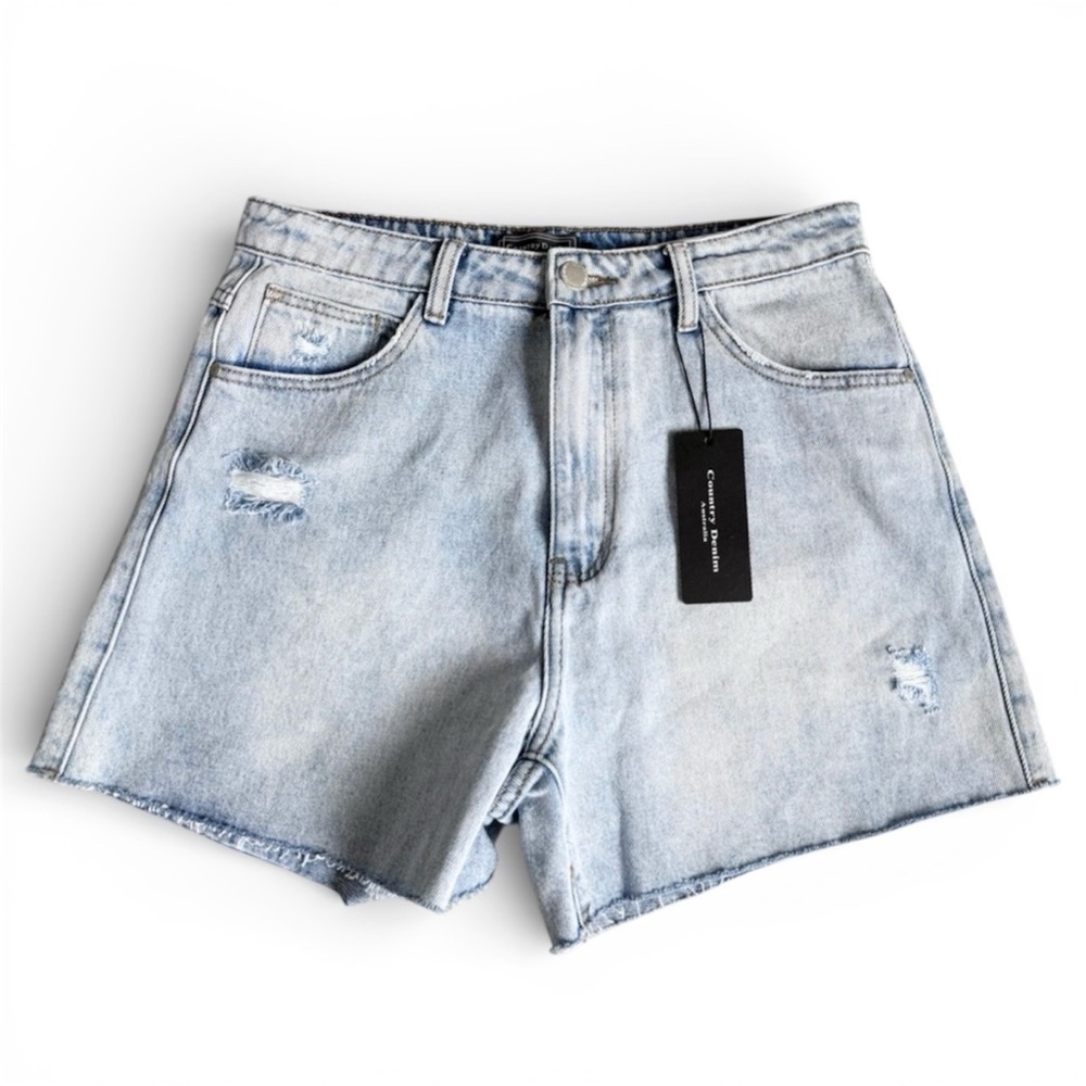 NWT Country Denim Mindy Shorts Light Wash Blue Women’s Size 12 (30 Inch Waist)